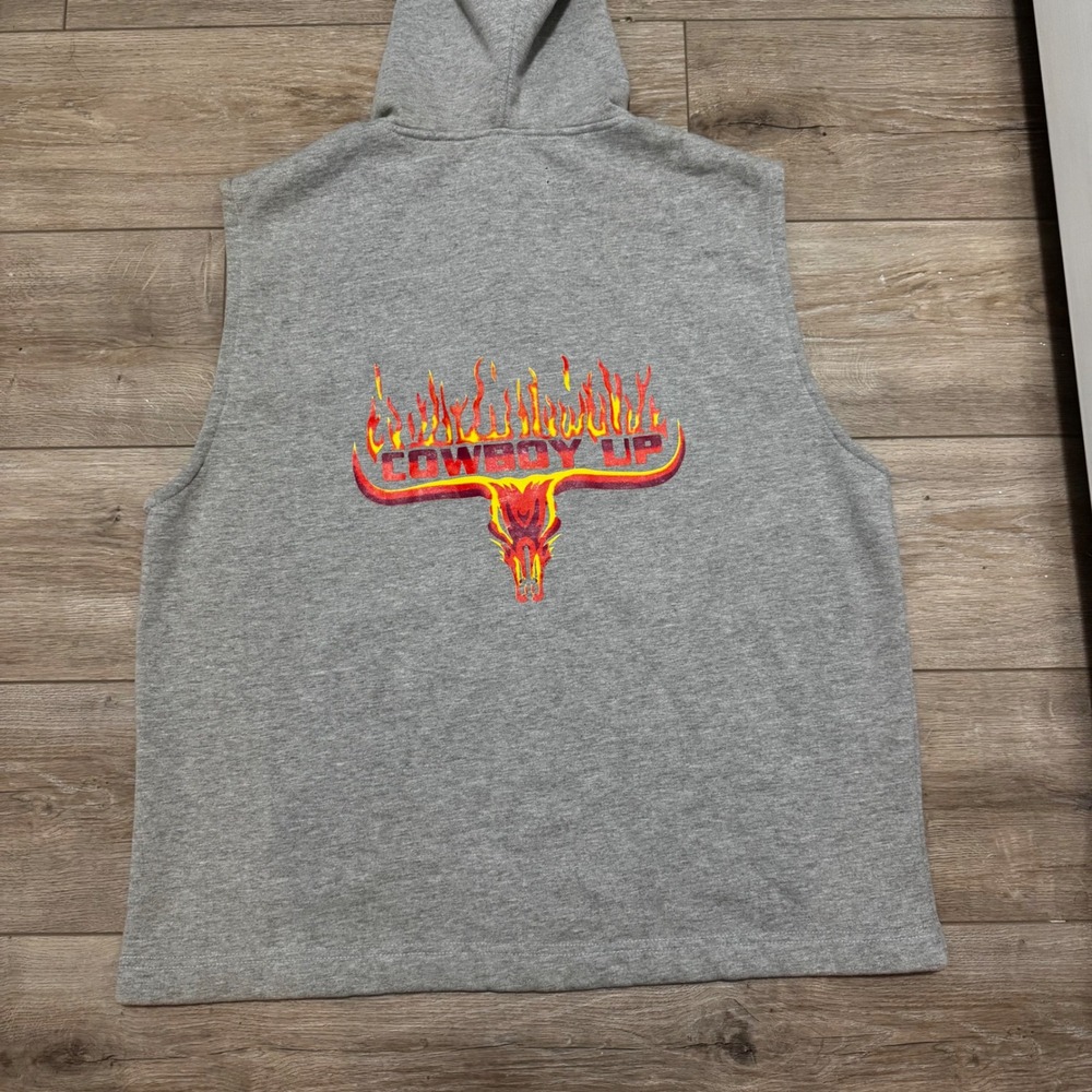 Cowboy Up Mens XL Sleeveless Full Zip Hoodie Gray Flaming Bull Graphic Vest y2k - Picture 8 of 9
